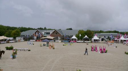 Van Santvoort Makelaars Cup Finale 5-jarige springpaarden
