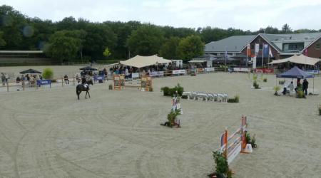 Van Santvoort Makelaars Cup Finale 6-jarige springpaarden